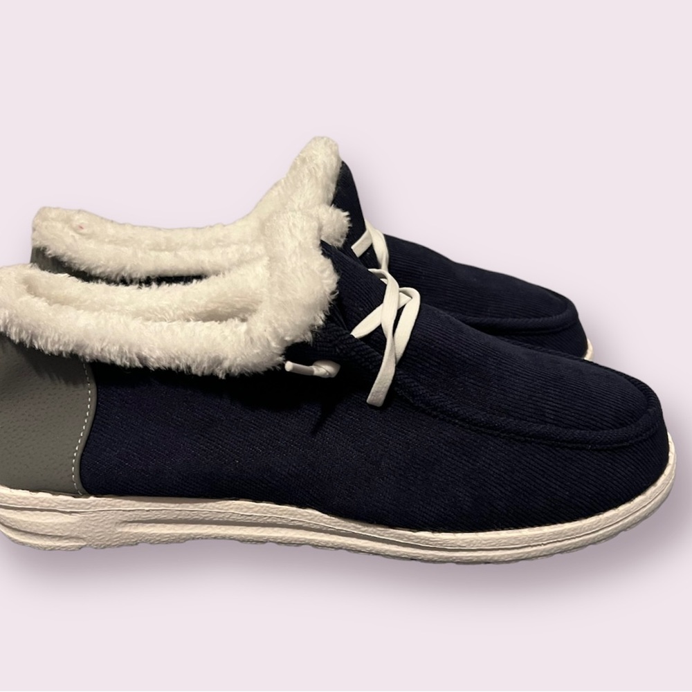 NWOT Low Top Fleece Slip On Loafers